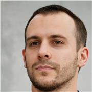 Deutsch-Englisch-Übersetzer bietet seine Dienste als Nachhilfelehrer, sowie Unterstützung bei der Übersetzung von Hochschularbeiten oder Dokumenten an.